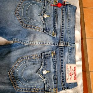  True Religion distressed denim jeans size 33 men's.